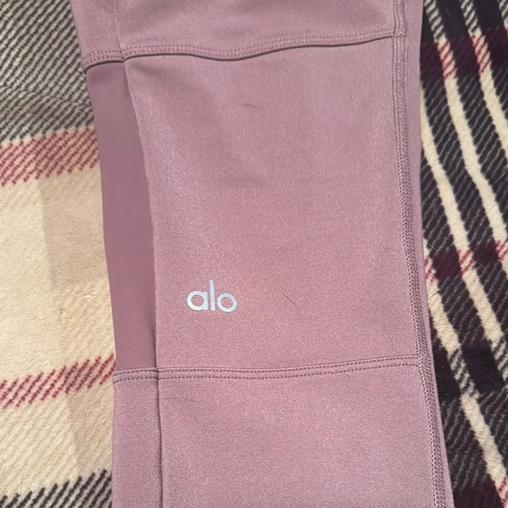 Women's Mauve Leggings - Picture 2 of 4